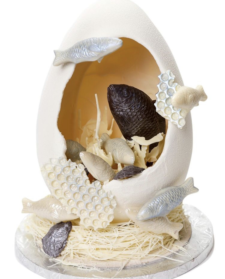 Pix Patisserie Easter Egg Aquarium