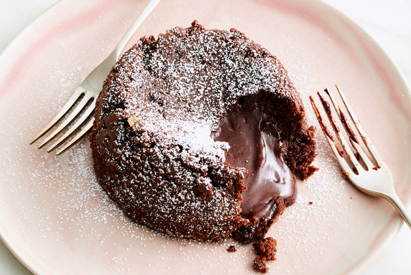 Chocolate Lava Cake for Two by Yossy Arefi NY Times article